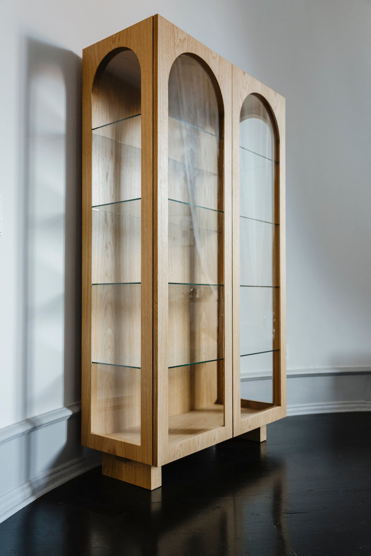 BOW Glass Cabinet