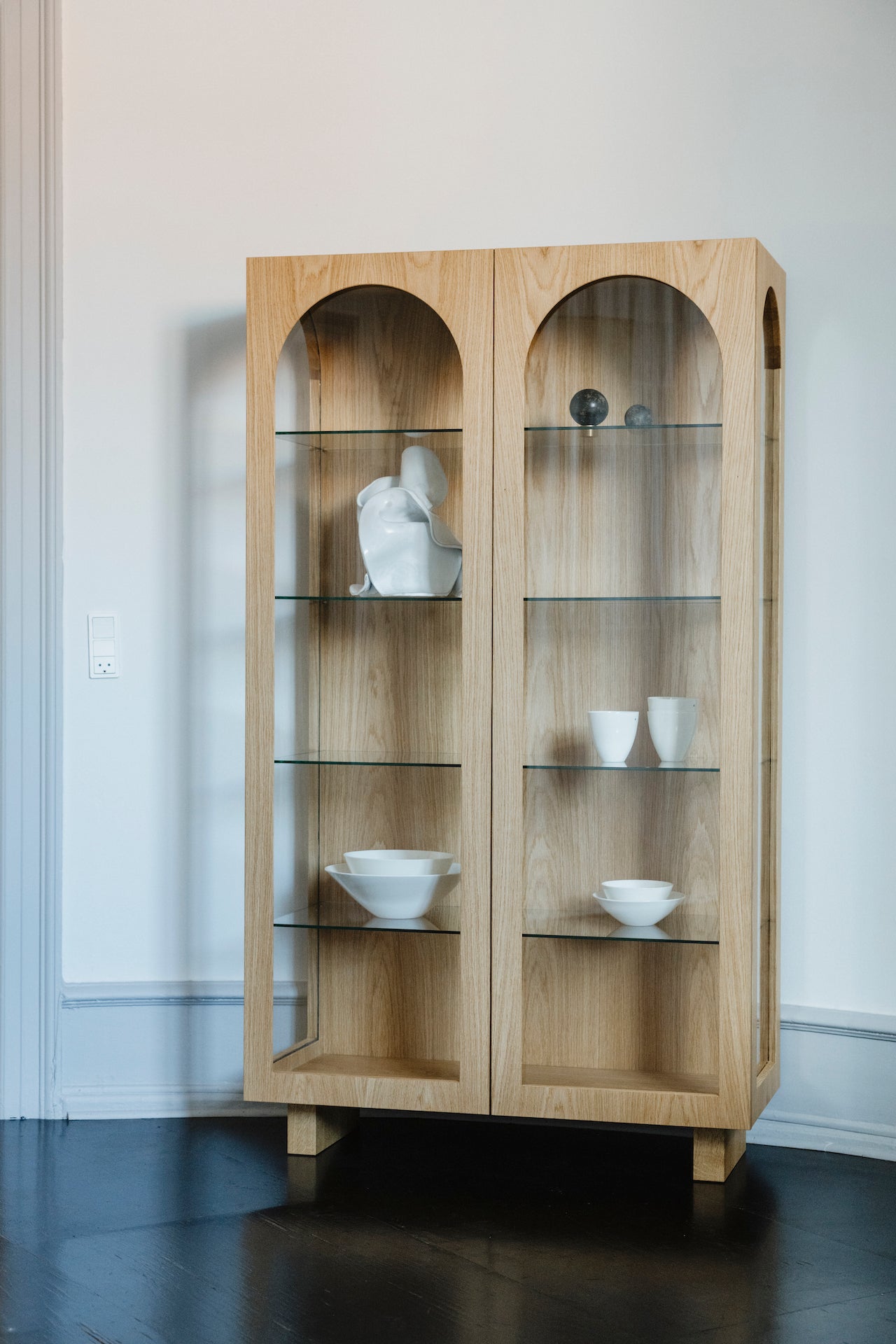 BOW Glass Cabinet